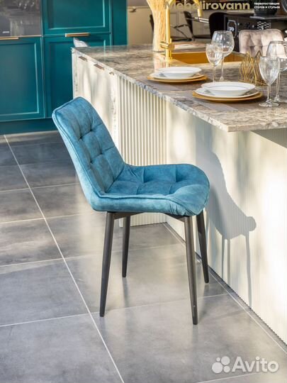 Велюровые стулья для кухни со спинкой