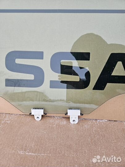 Стекло двери передней лев. Nissan X-Trail 2014