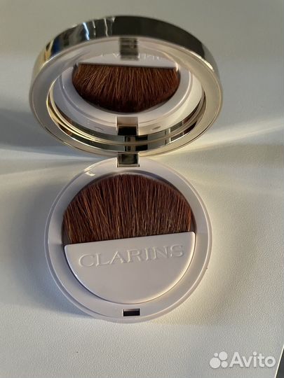 Clarins румяна 01