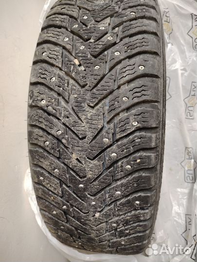 Nokian Tyres Hakkapeliitta 8 SUV 215/65 R17 103T