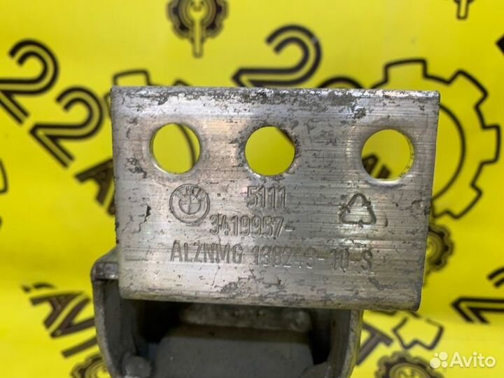 Кронштейн усилителя бампера передний левый Bmw X3