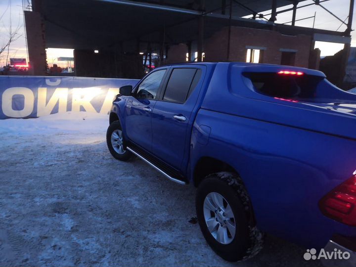 Пороги площадка Toyota Hilux