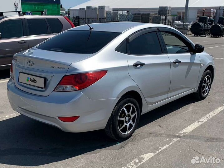 Hyundai Solaris 1.6 AT, 2011, 109 700 км