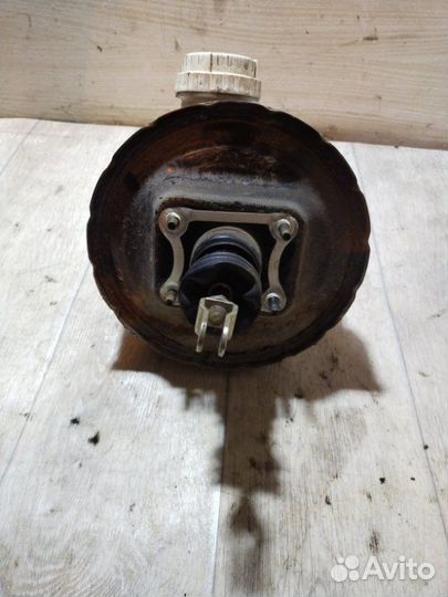 Вакуумный усилитель тормозов Mitsubishi Carisma