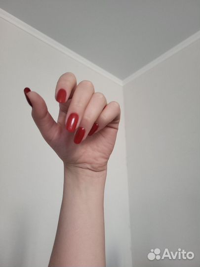 Модель на маникюр