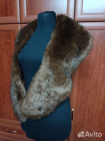 Меховой воротник Zara