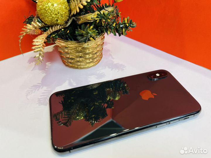 iPhone Xs, 64 ГБ