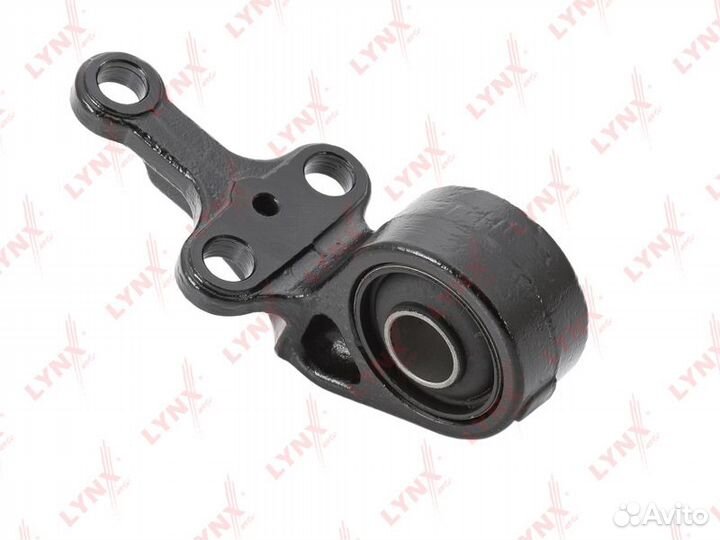 Сайлентблок переднего рычага подвески перед прав/л