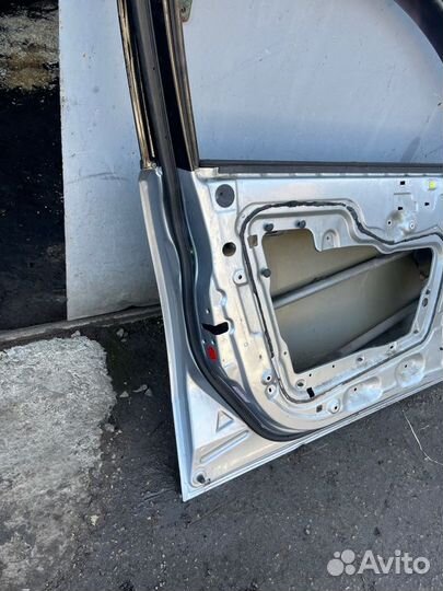 Дверь передняя левая Mitsubishi Galant DJ1A 4G69