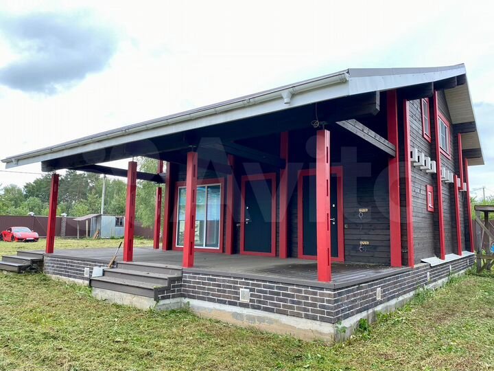 Дом 159 м² на участке 10 сот.