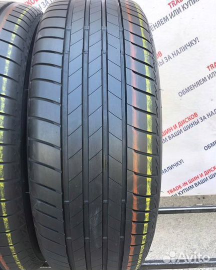 Bridgestone Turanza T005 215/60 R17