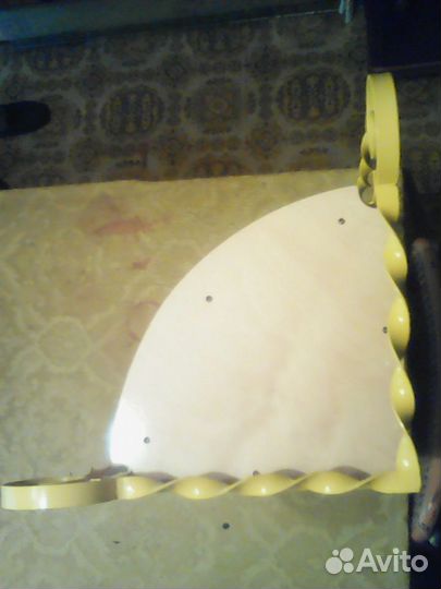 Угловая полочка