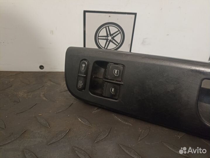Блок управления стеклоподъемниками VW Passat B5