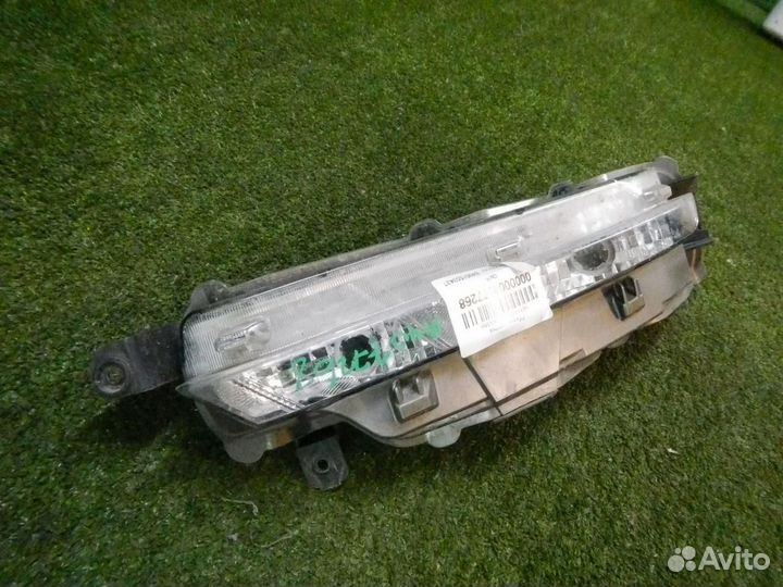 Указатель поворота левый Toyota Fortuner II (2020