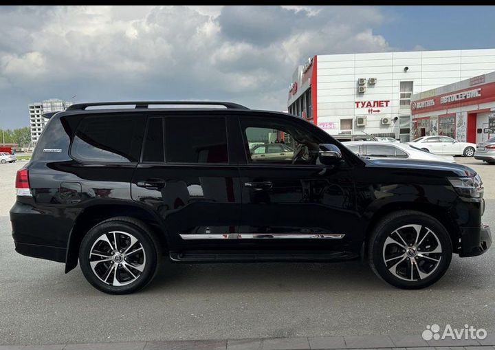Чёрные стёкла 95 процентов на toyota 200+рассрочка