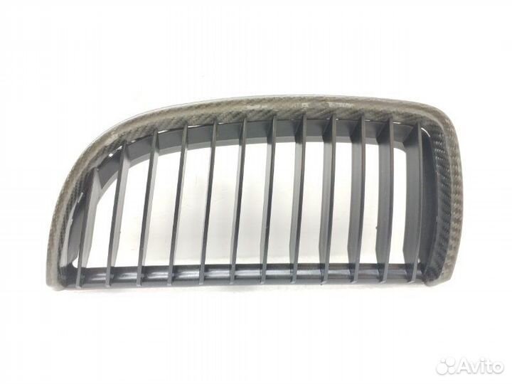 Решетка радиатора передняя левая Bmw 3-Series E90