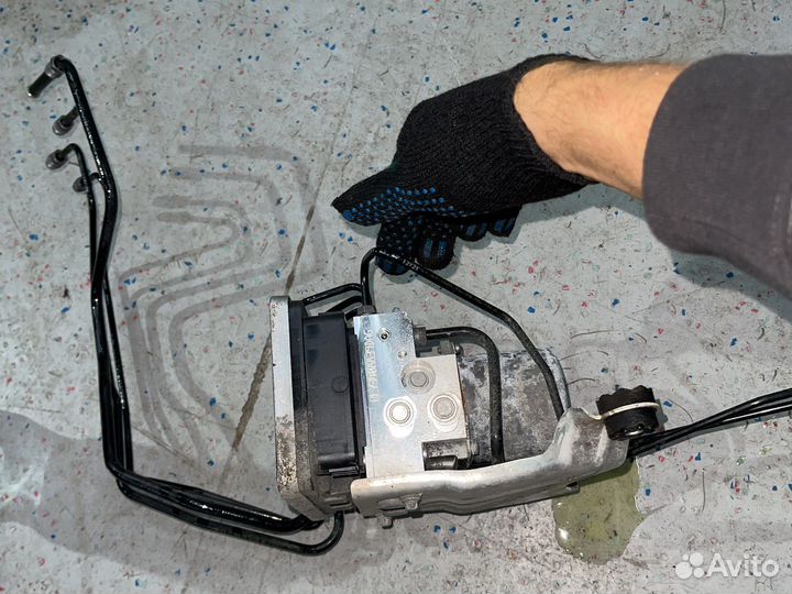 Блок ABS BMW 5 G30 круиз с подтормаживанием