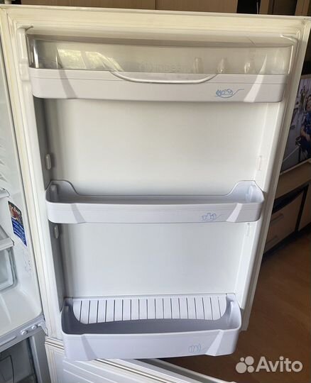 Холодильник-морозильник indesit SB15040