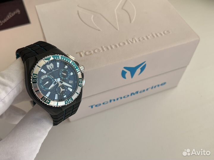 Часы technomarine