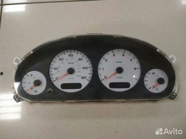 Панель приборов Chrysler Voyager/Caravan 00-08г