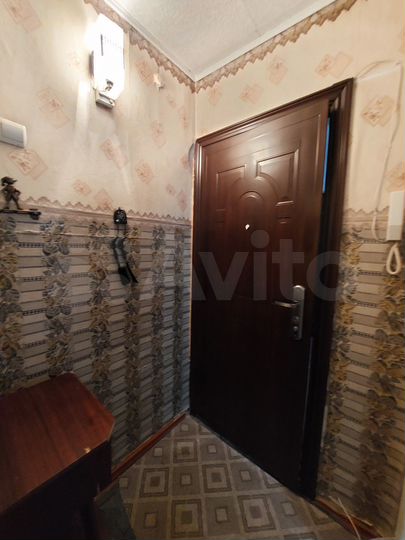 3-к. квартира, 57 м², 3/9 эт.