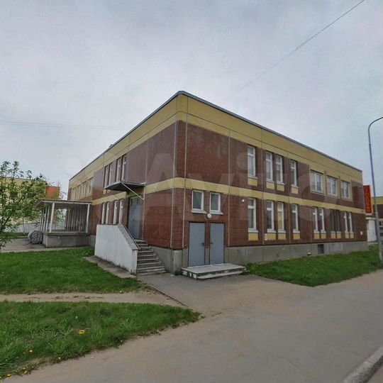 Помещения в торговом центре, свободно 1752 м²
