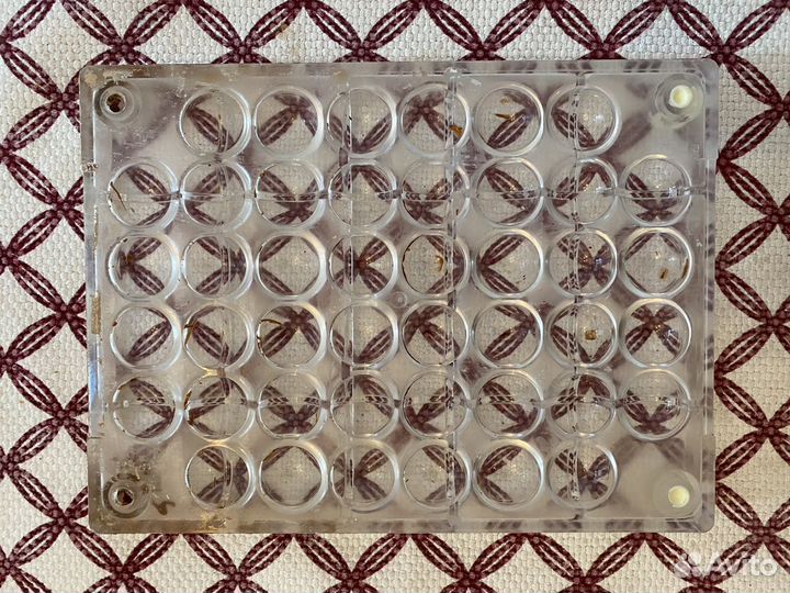 Поликарбонатная форма для корпусных конфет