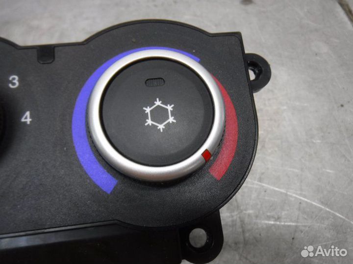 Блок управления отопителем Лада Калина 2 21127