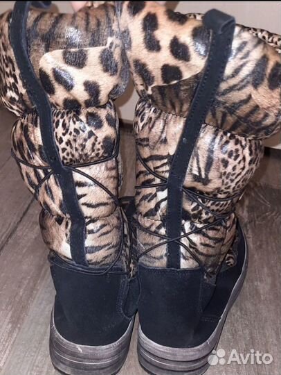 Дутики сапожки на высокой подошве 39 р