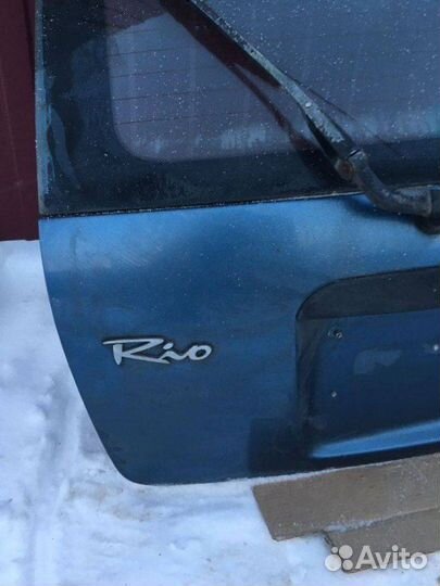 Крышка багажника (дверь 3-5) Kia Rio 2001