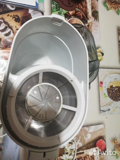 Соковыжималка Vitek Rainbow VT 1601 W 250W