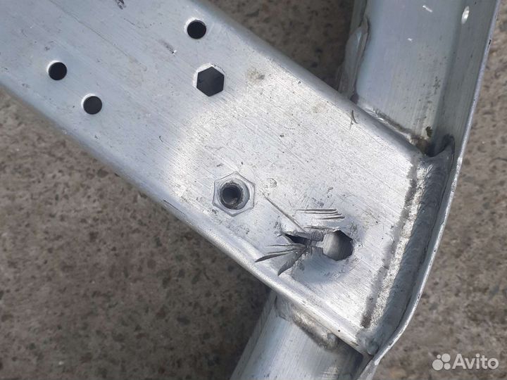 Усилитель переднего бампера BMW 7 G11