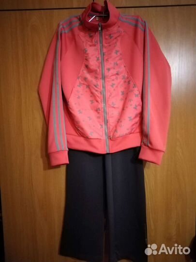 Спортивный костюм. 46 размер