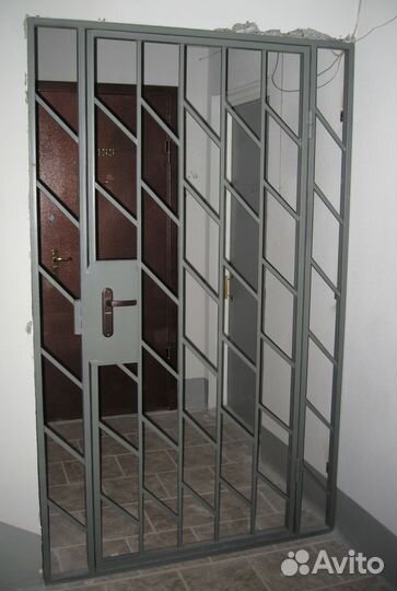 Перегородки тамбурные подъездные