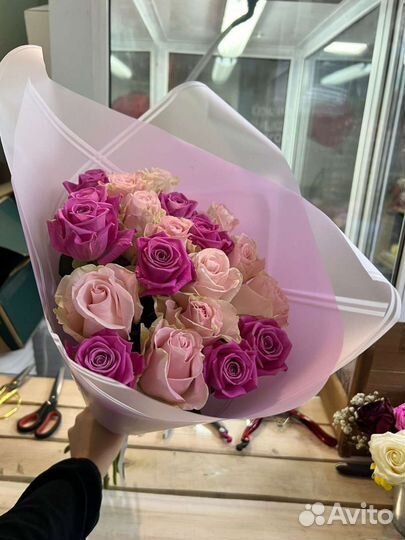 Букет роз 21 штука цветы с доставкой Некрасовка