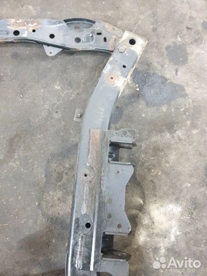 Подрамник Renault Kaptur H4MD438 2019