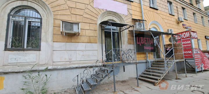 Торговое помещение с новым ремонтом, первая линия