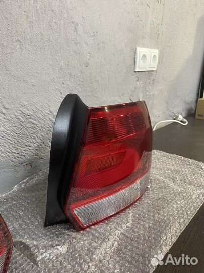Volkswagen Polo 5 правый левый фонарь