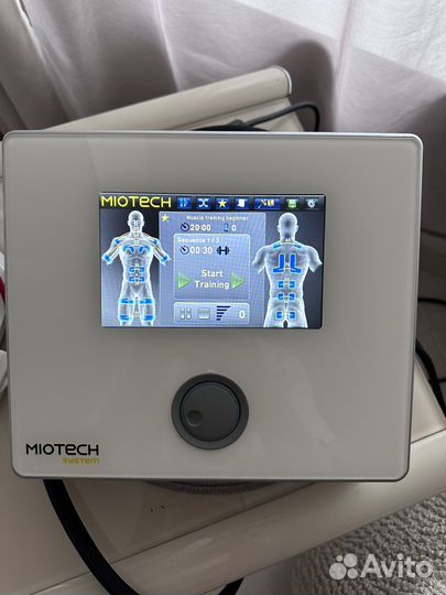 EMS (Эмс) тренажер StimaWell с костюмами