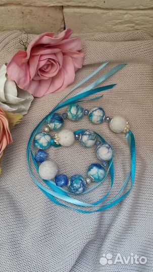 Бусы из шерсти валяные