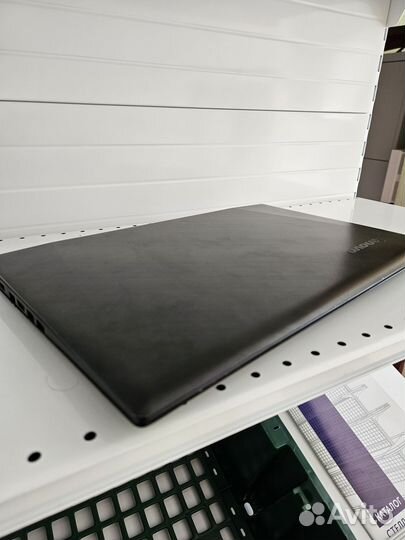 Ноутбук игровой Lenovo