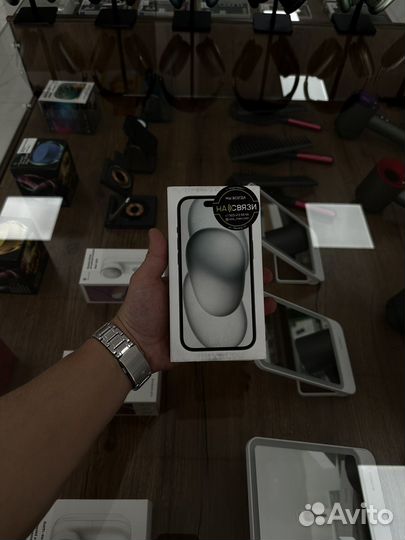 iPhone 15, 128 ГБ