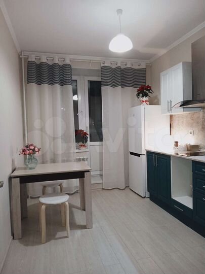 1-к. квартира, 40 м², 8/17 эт.
