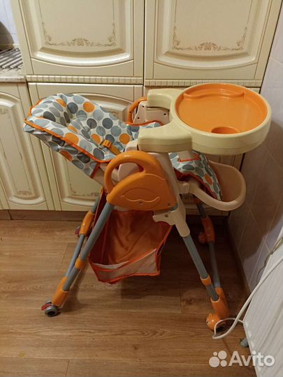 Стульчик для кормления детский