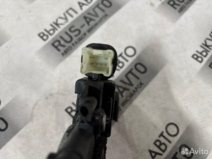 Моторчик стеклоподъемника передний левый Infiniti