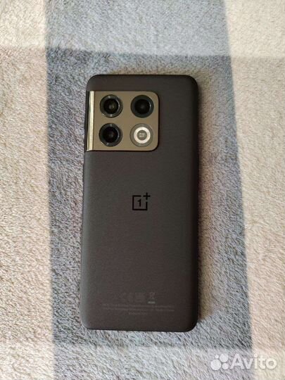 Телефон oneplus 10 pro