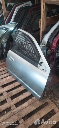 Дверь Dodge Крайслер