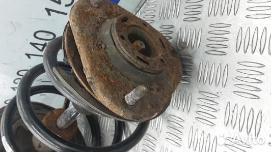 Стойка передняя правая toyota RAV 4 ZSA3 (BML01N50