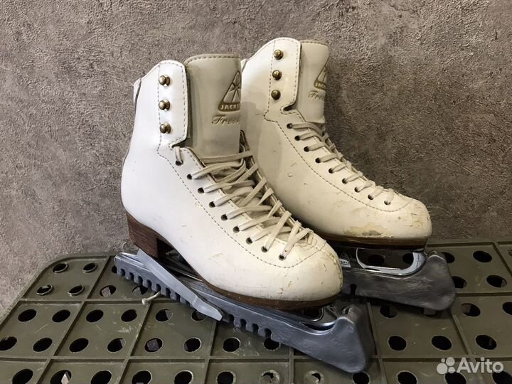 Коньки для фигурного катания профессиональные