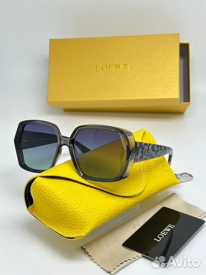Солнцезащитные очки Loewe